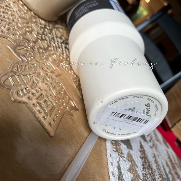 Stanley OG Cream Quencher Tumbler *DAMAGED* - SEE ALL PHOTOS - Picture 7 of 10